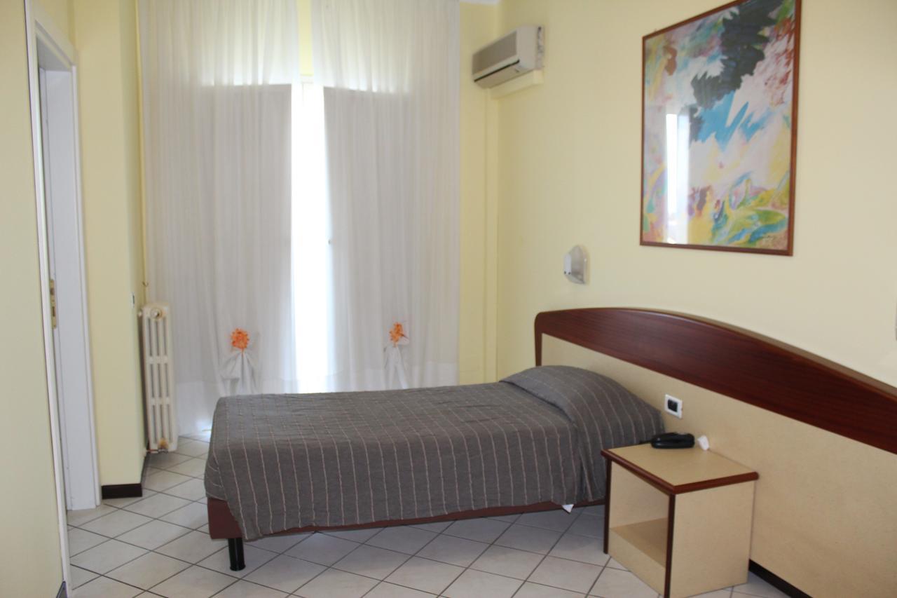 Albergo Sirena Bazzano Eksteriør billede